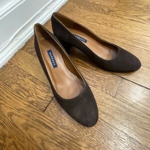 Brown suede Margaux The Heel EUC 37M (US 7)